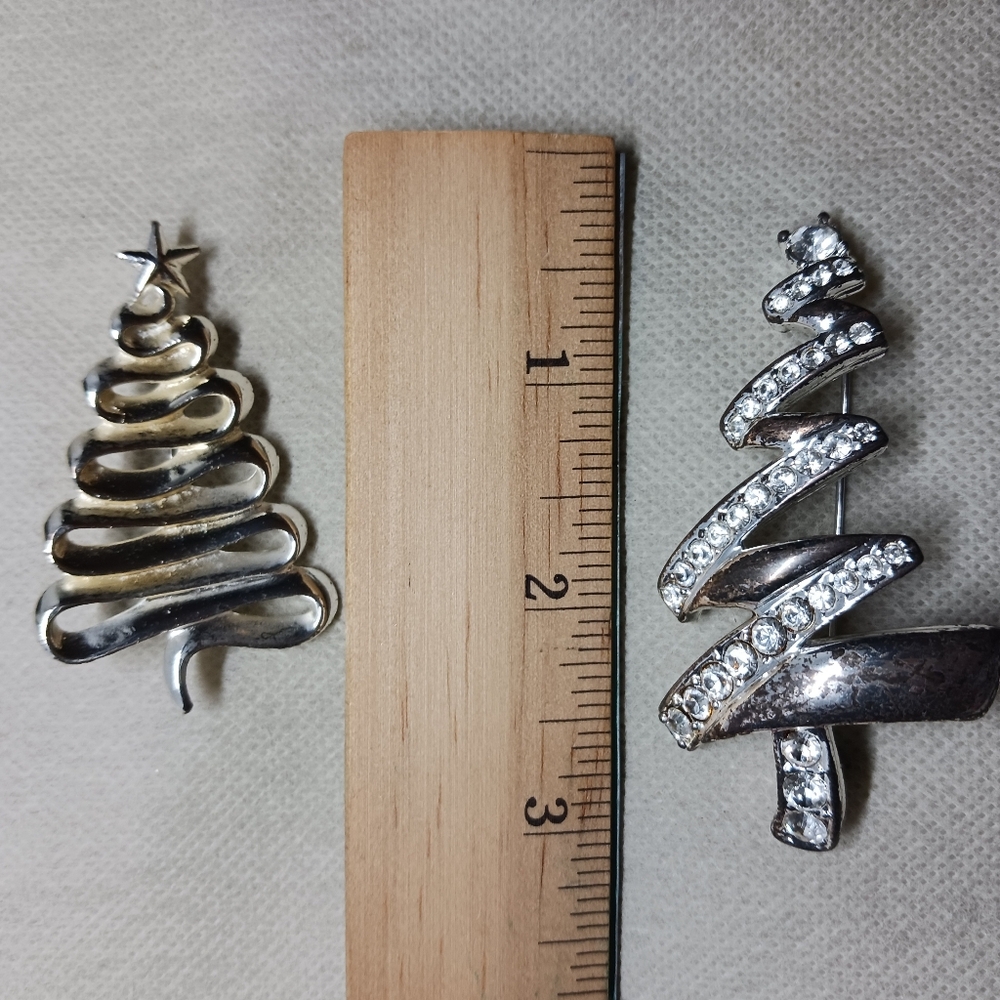 Vintage Christmas Brooch Set - Gold and Silver, Monet Gerrys Danecraft - Picture 5 of 12